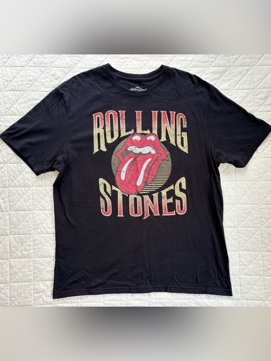 the Rolling Stones Other - Official Rolling Stones Classic Tongue Graphic Tee - Large